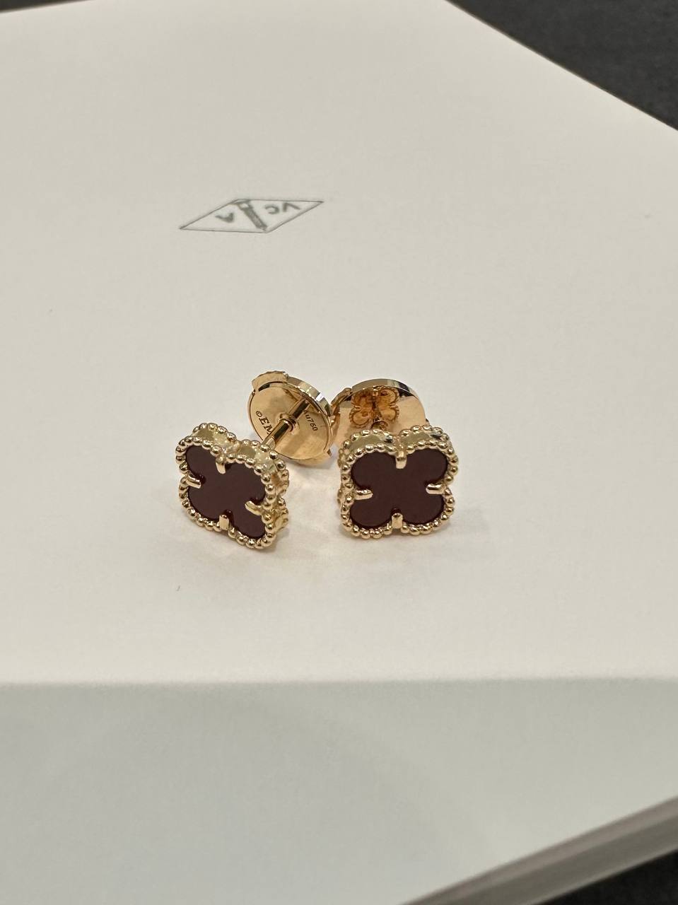 Серьги Van Cleef & Arpel Sweet Alhambra