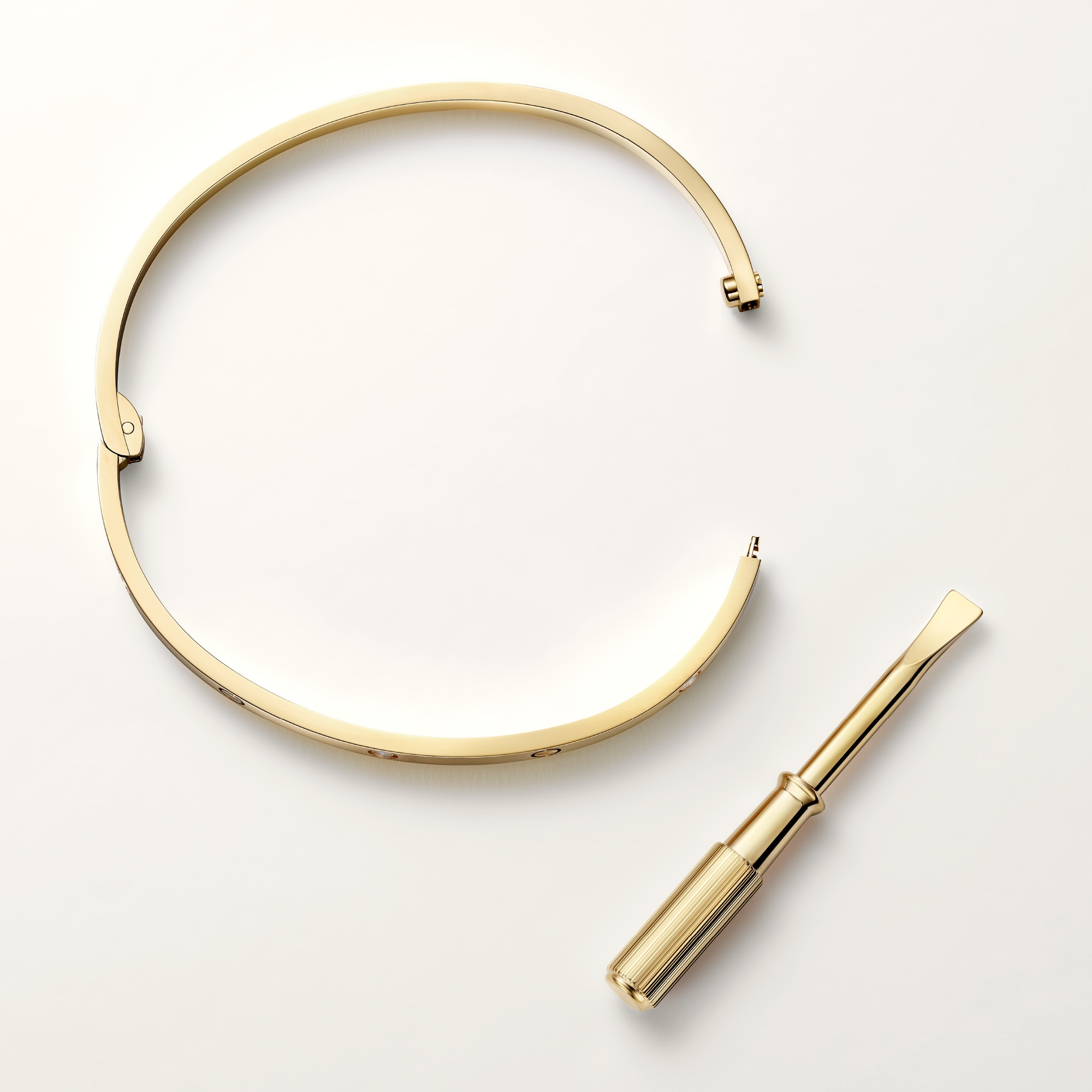 БРАСЛЕТ CARTIER LOVE SMALL MODEL 6 DIAMONDS