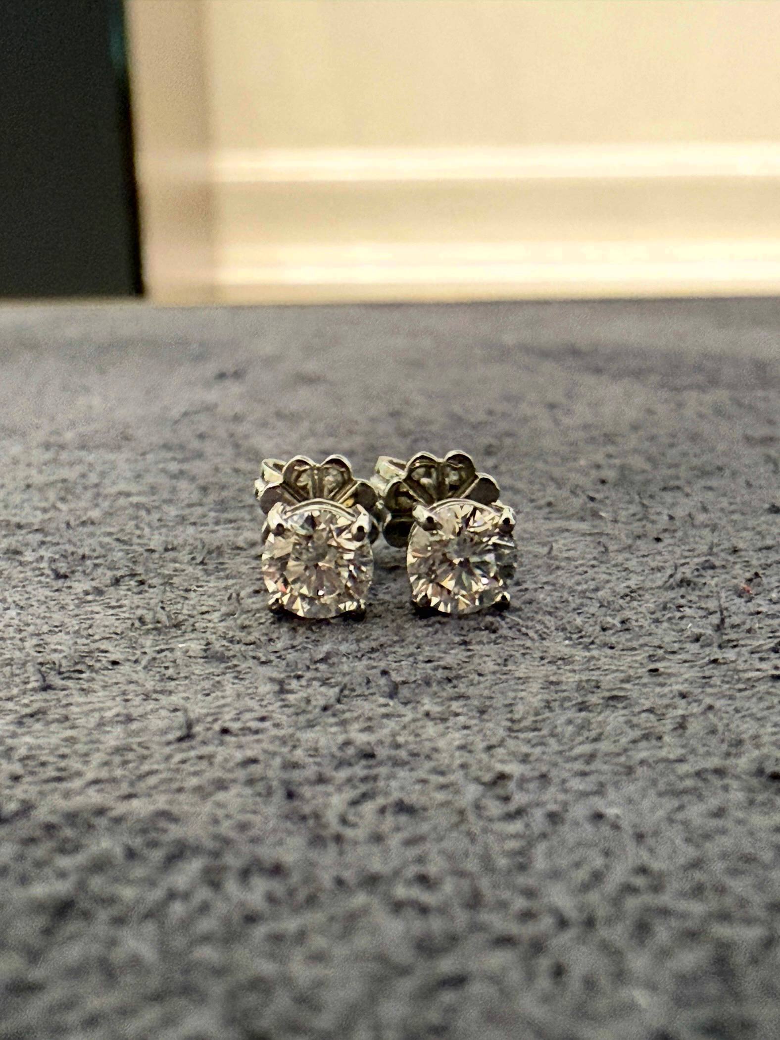 Серьги с бриллиантами 0,84ct