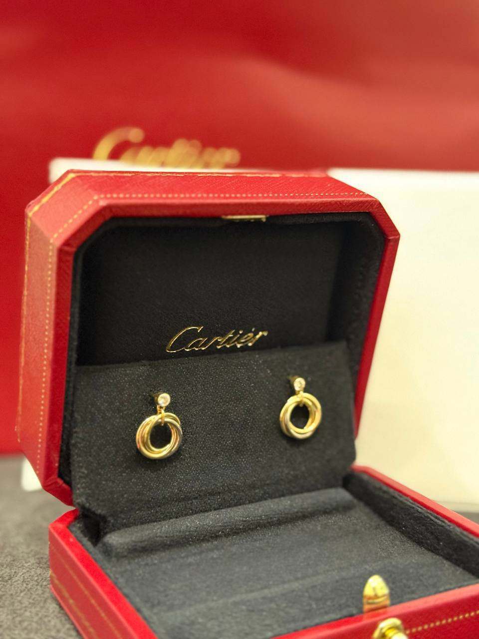 СЕРЬГИ  CARTIER TRINITY, BRILLIANT-CUT DIAMONDS