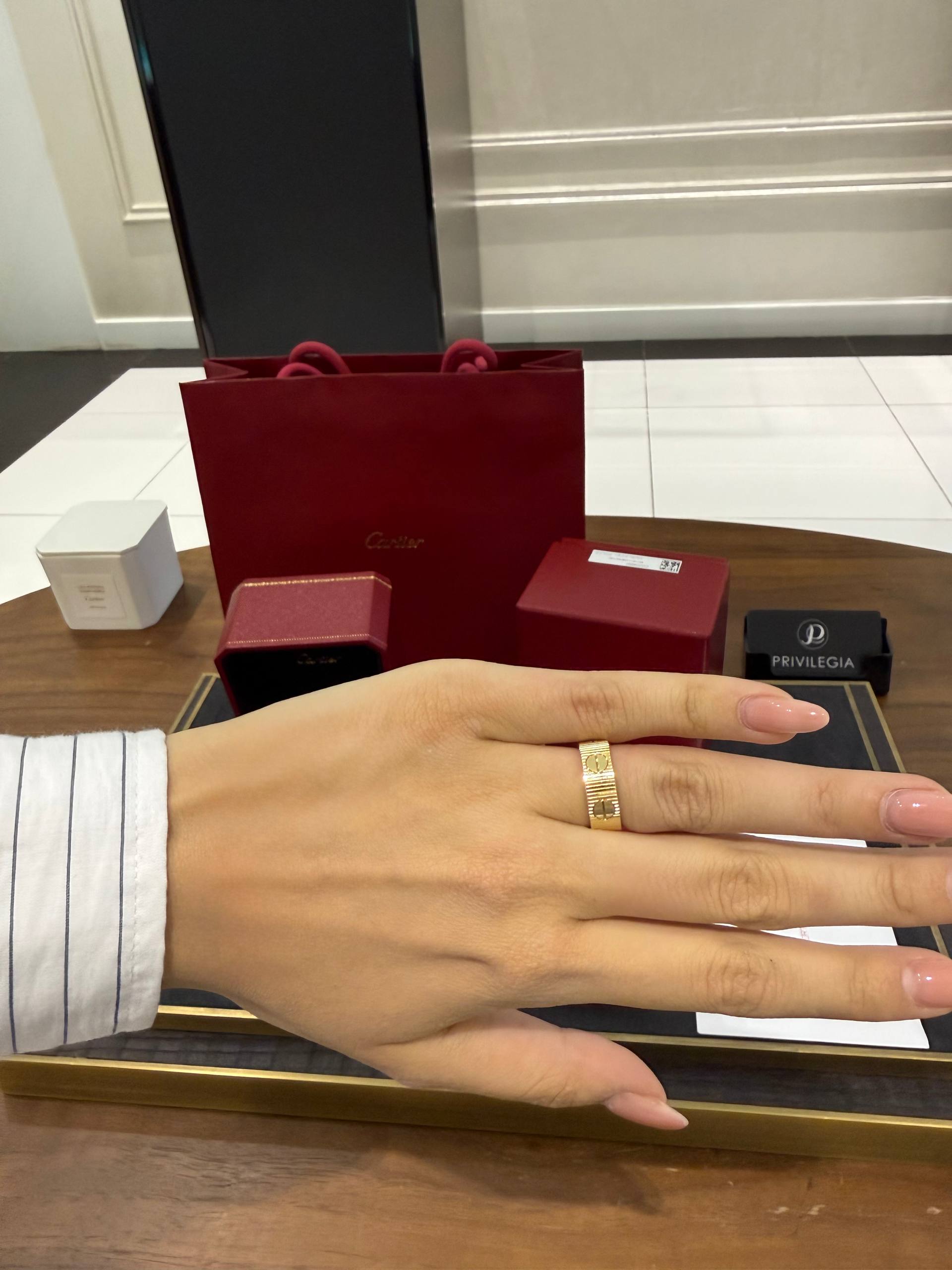 Кольцо CARTIER LOVE UNLIMITED
