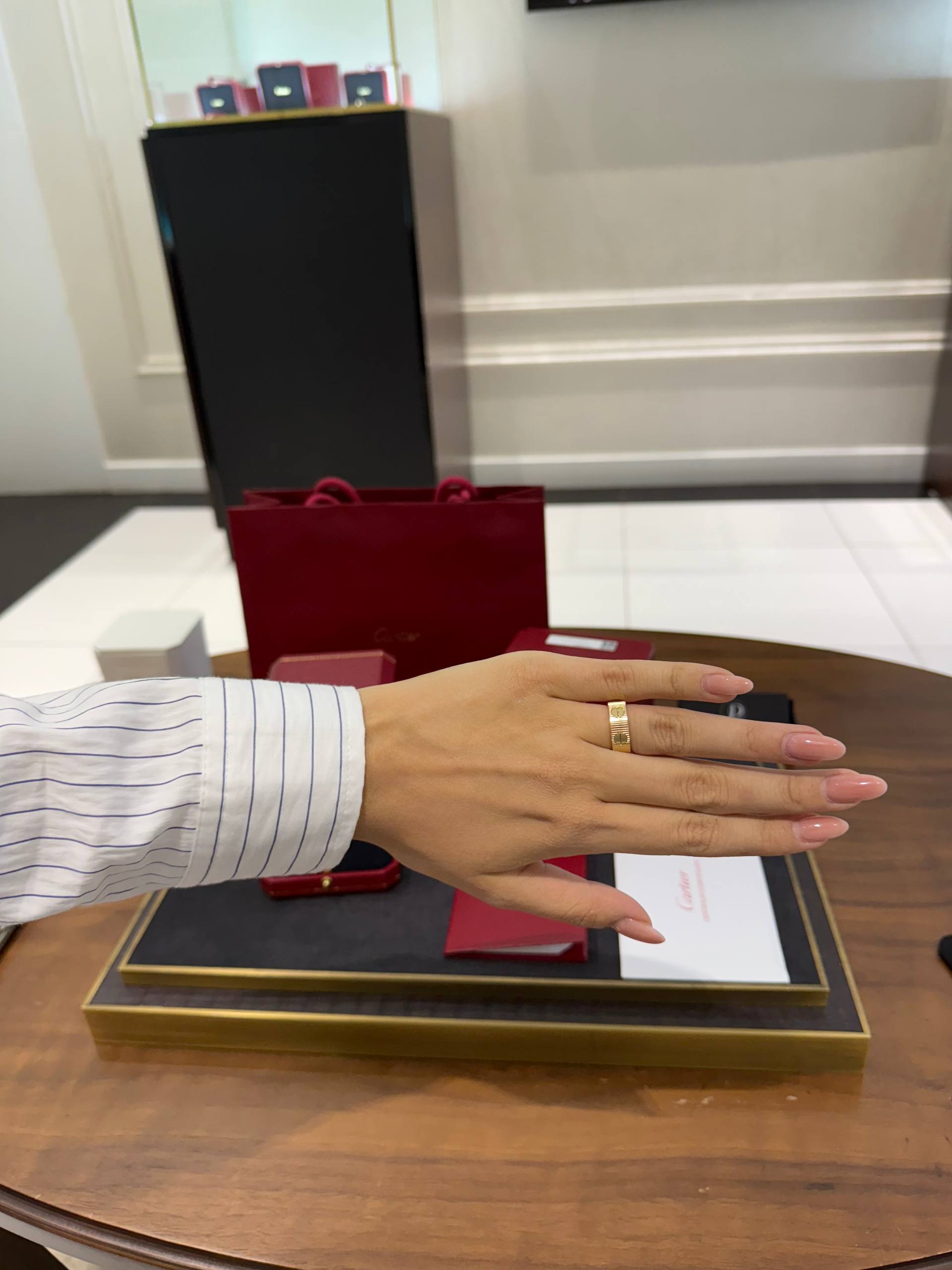 Кольцо CARTIER LOVE UNLIMITED