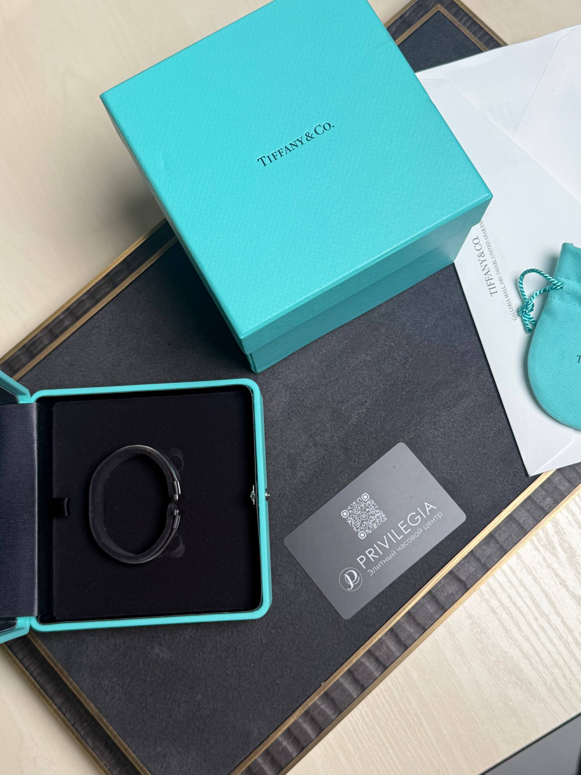 Браслет Tiffany & CO T Wire